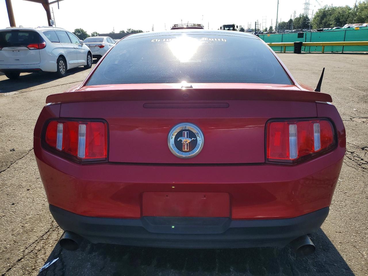 2011 FORD MUSTANG