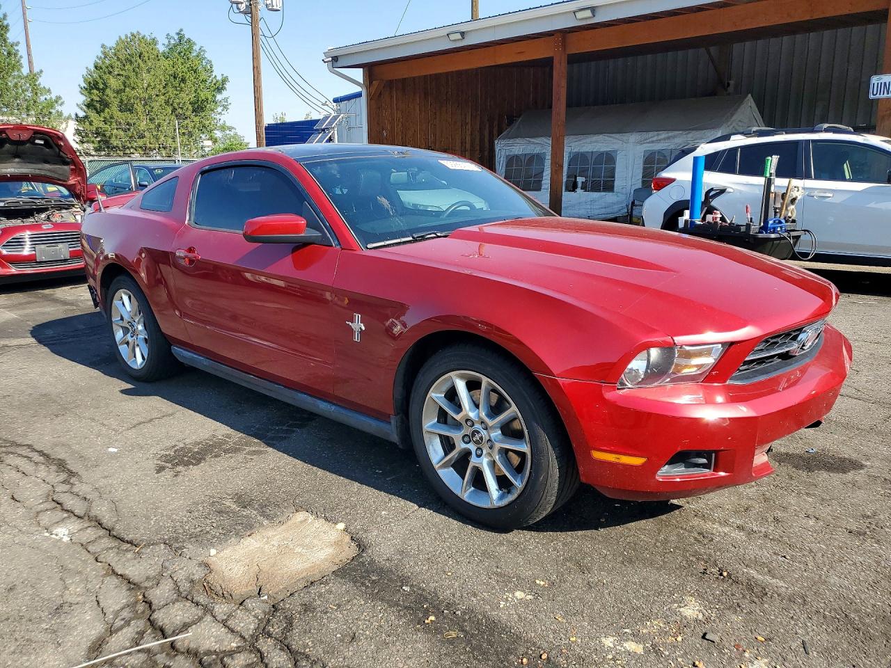 2011 FORD MUSTANG