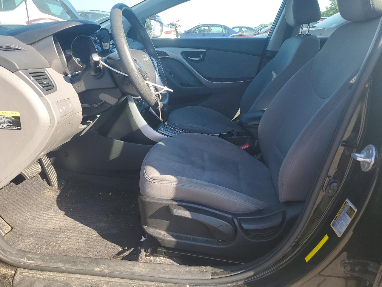 2013 HYUNDAI ELANTRA