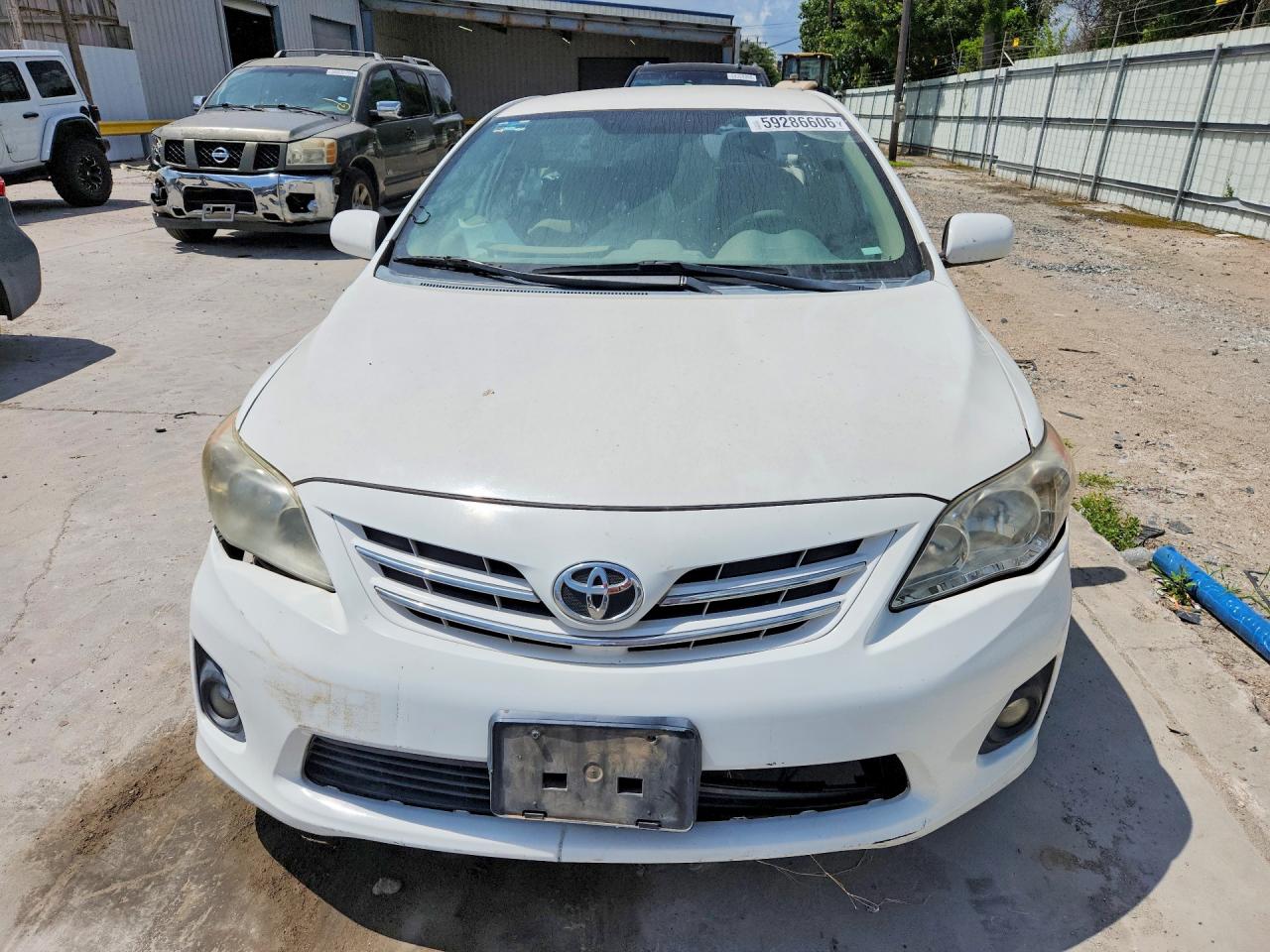 2013 TOYOTA COROLLA