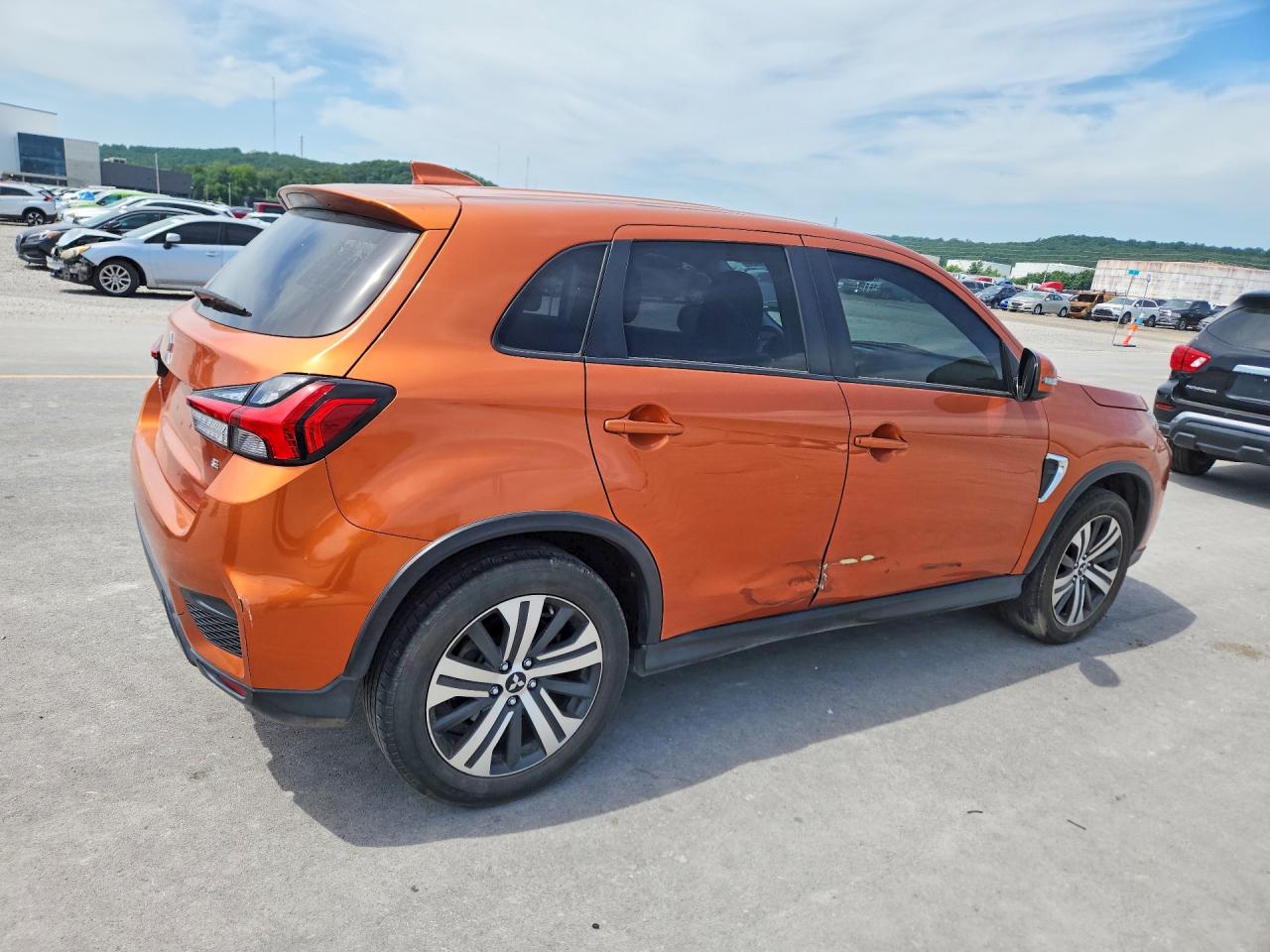 2020 MITSUBISHI OUTLANDER