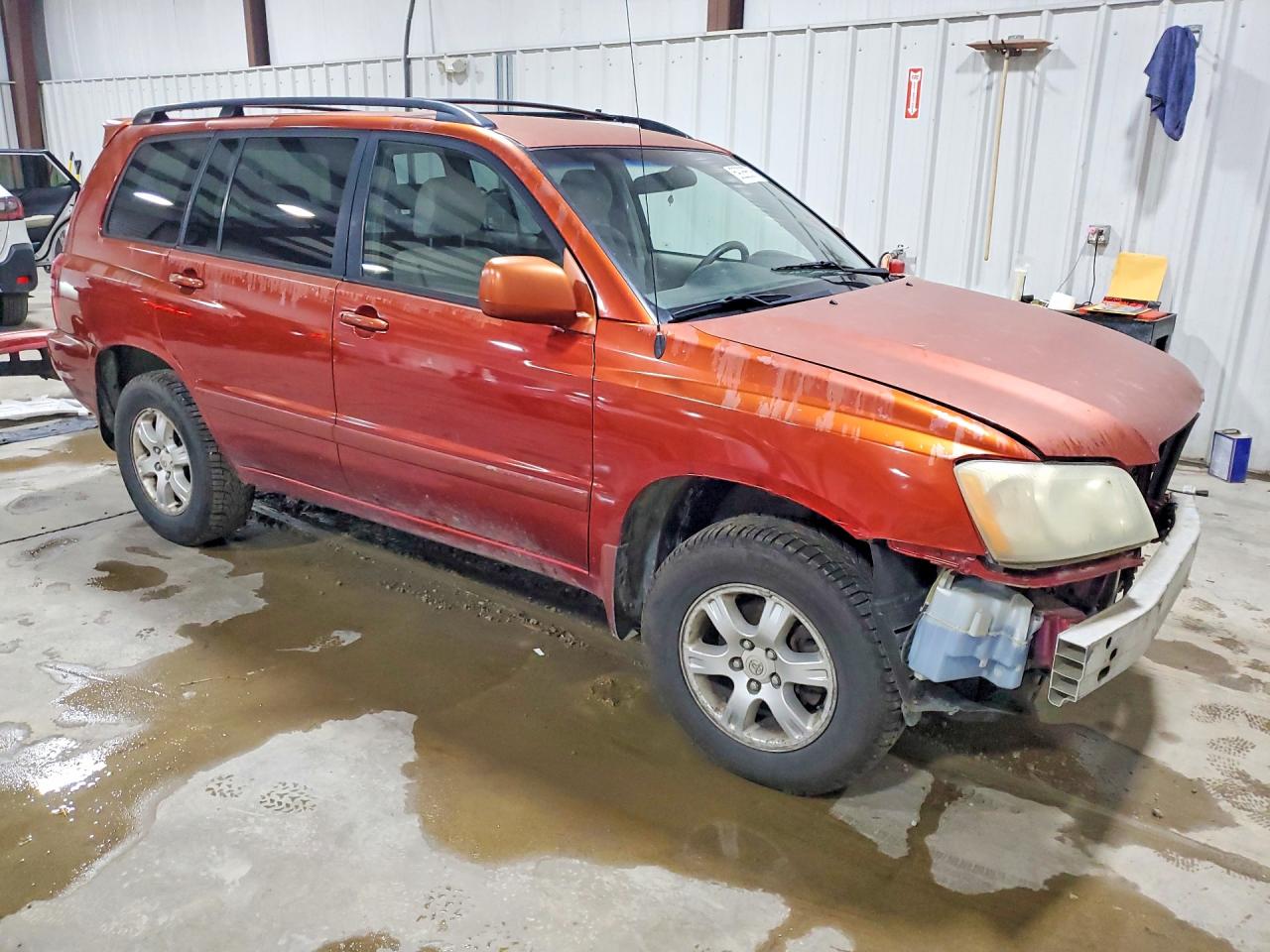 2003 TOYOTA HIGHLANDER