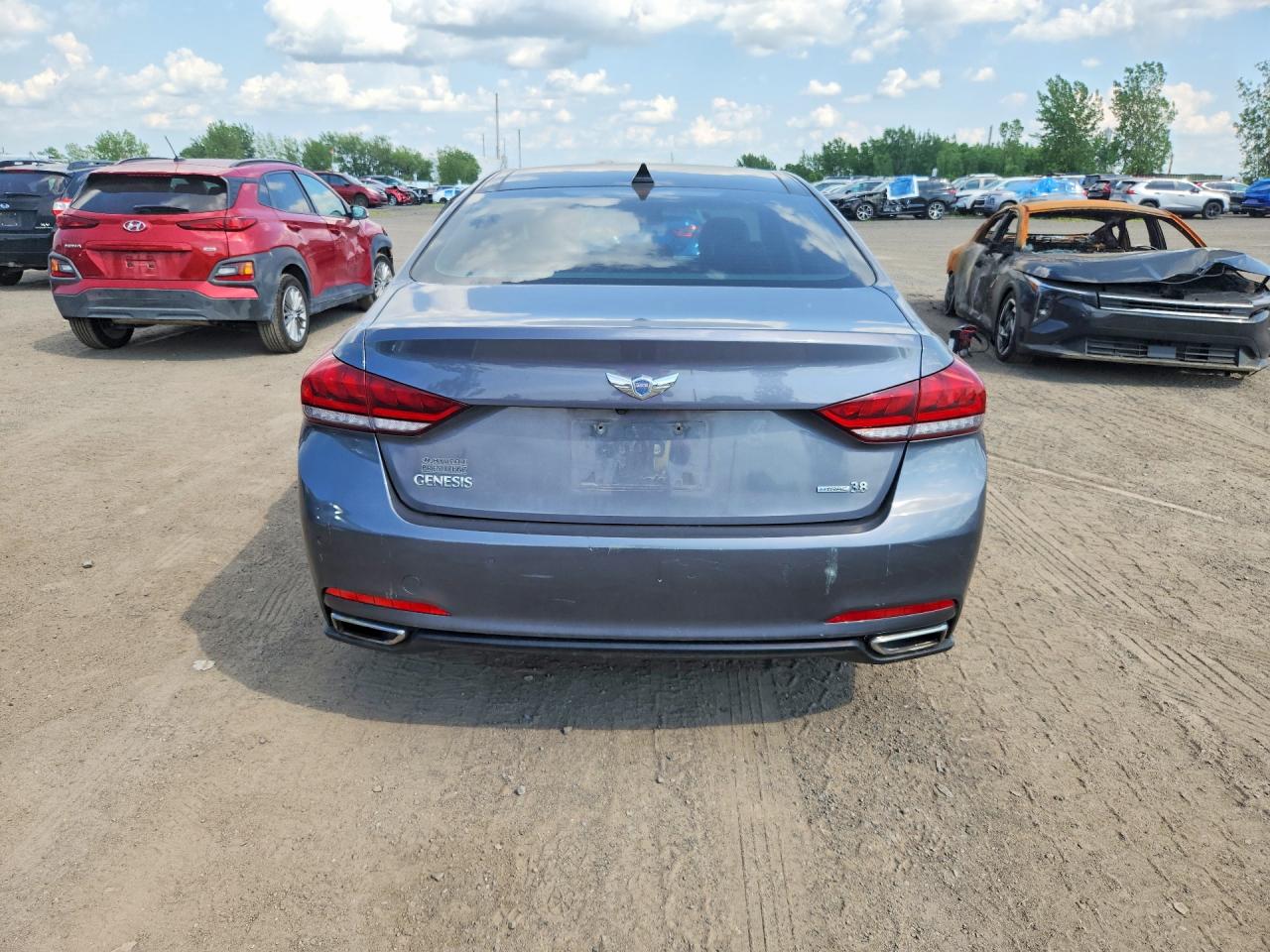 2015 HYUNDAI GENESIS