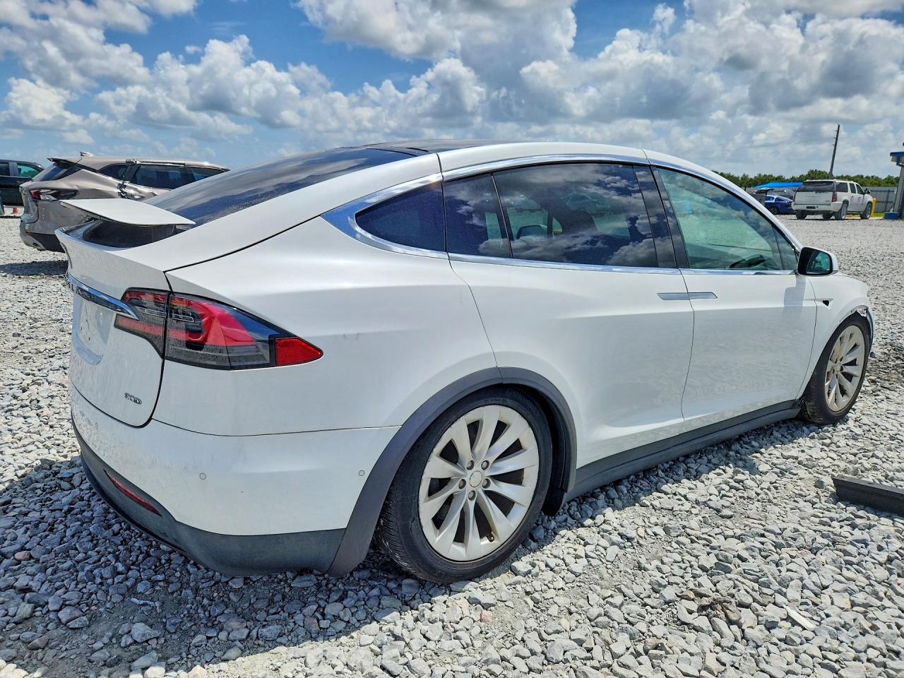 2016 TESLA MODEL X