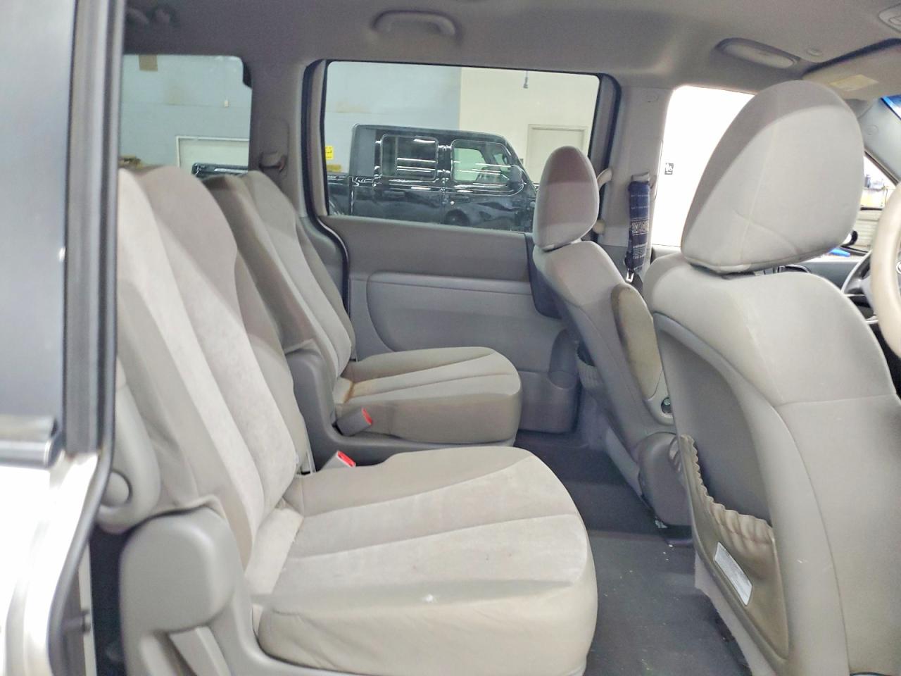 2012 KIA SEDONA