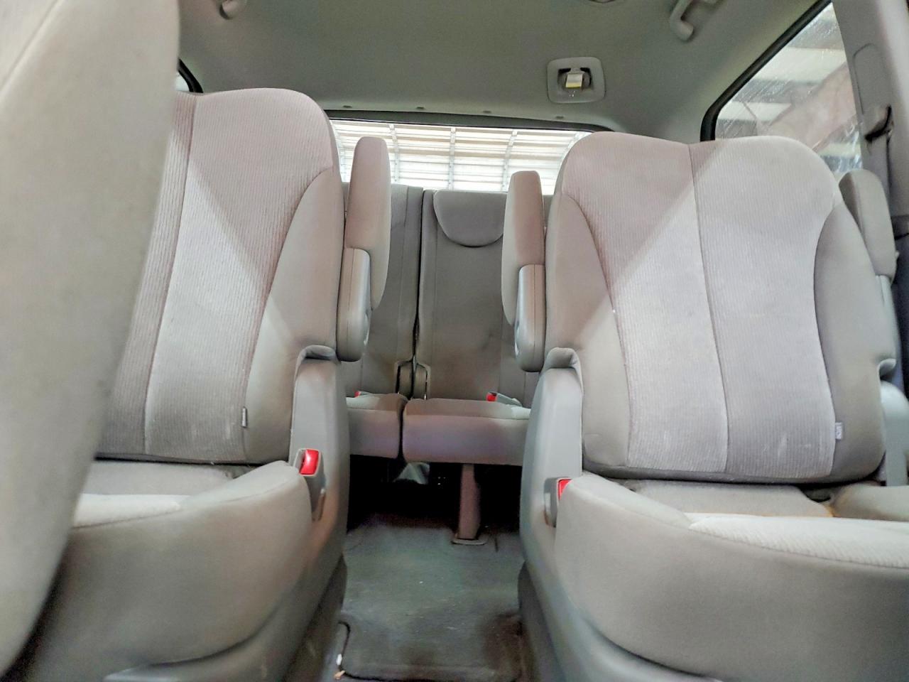 2012 KIA SEDONA