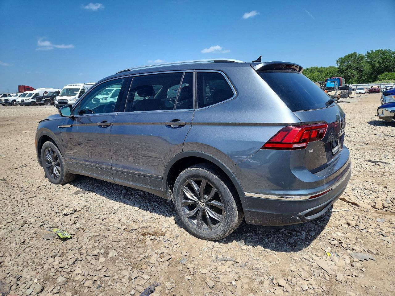 2022 VOLKSWAGEN TIGUAN