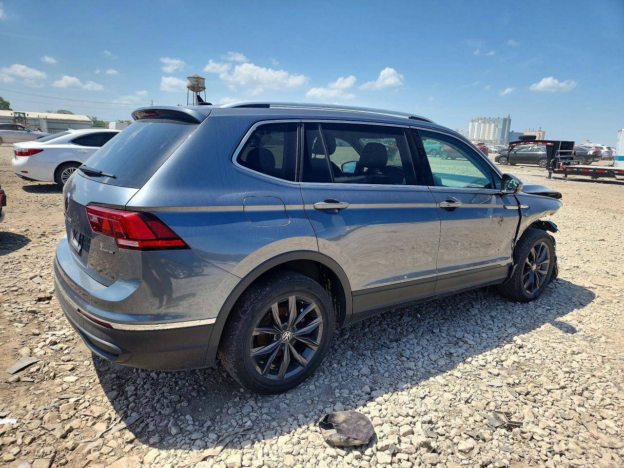 2022 VOLKSWAGEN TIGUAN
