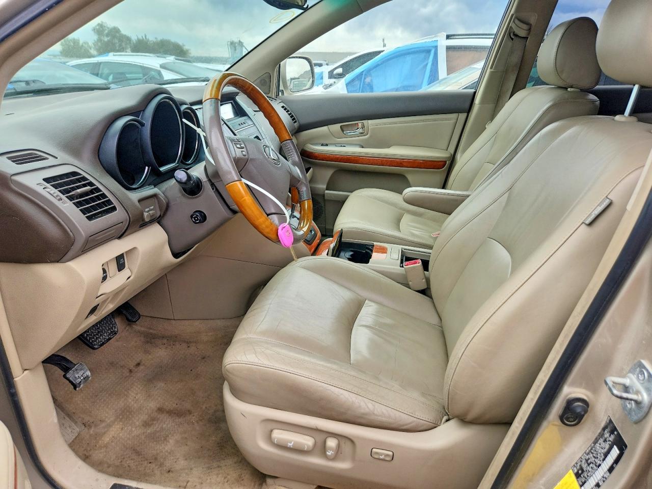 2005 LEXUS RX330