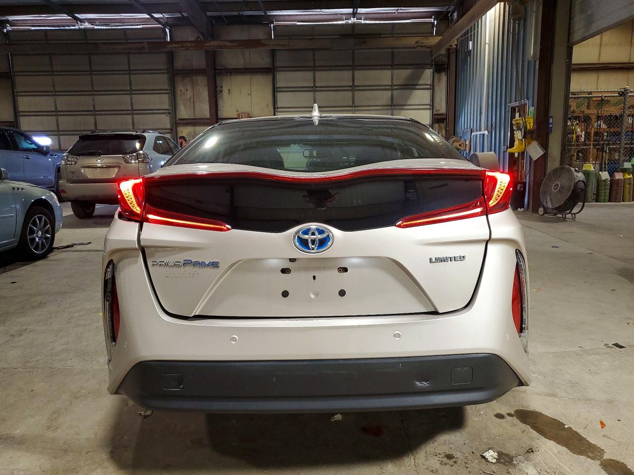 2020 TOYOTA PRIUS
