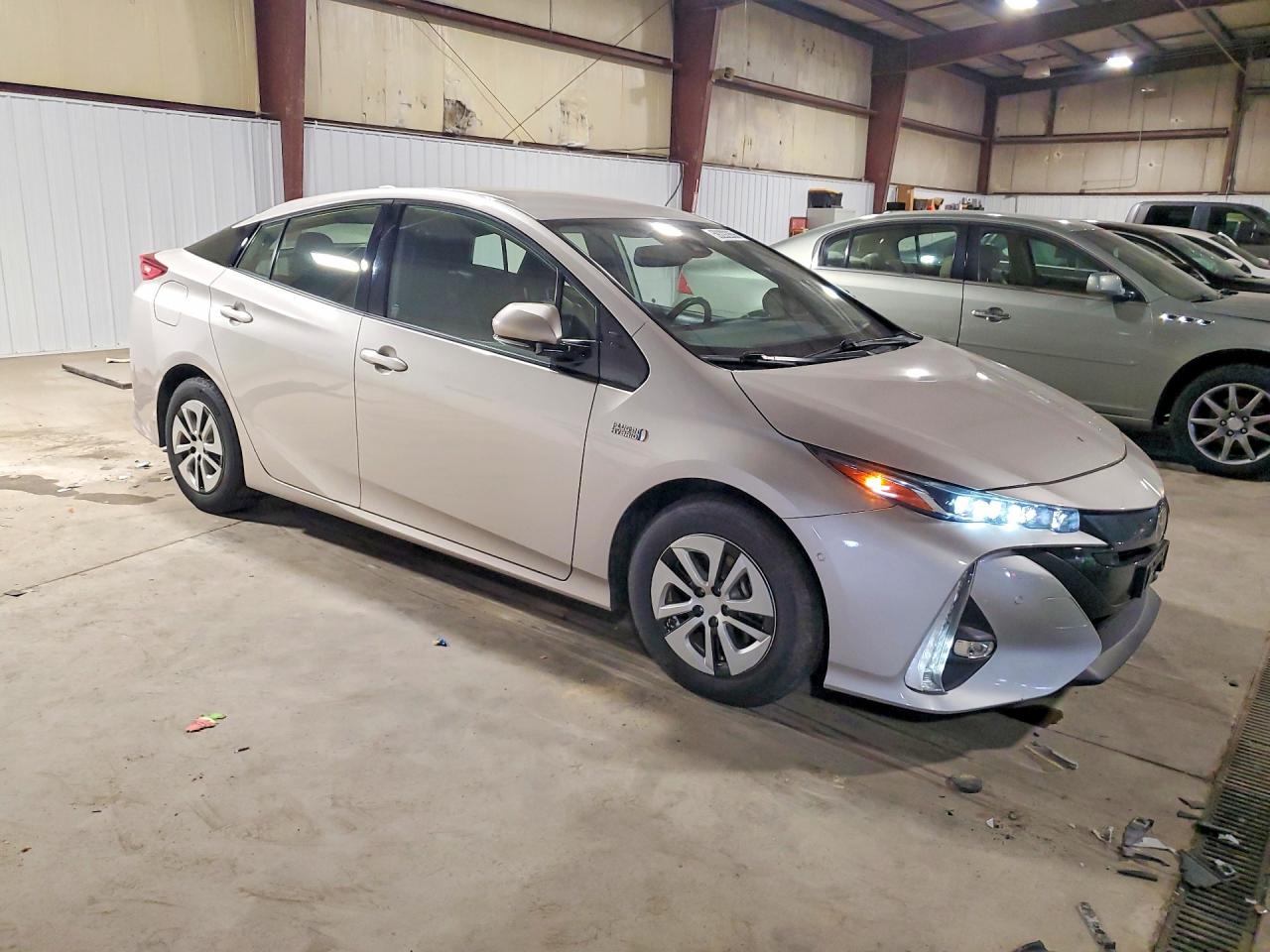 2020 TOYOTA PRIUS