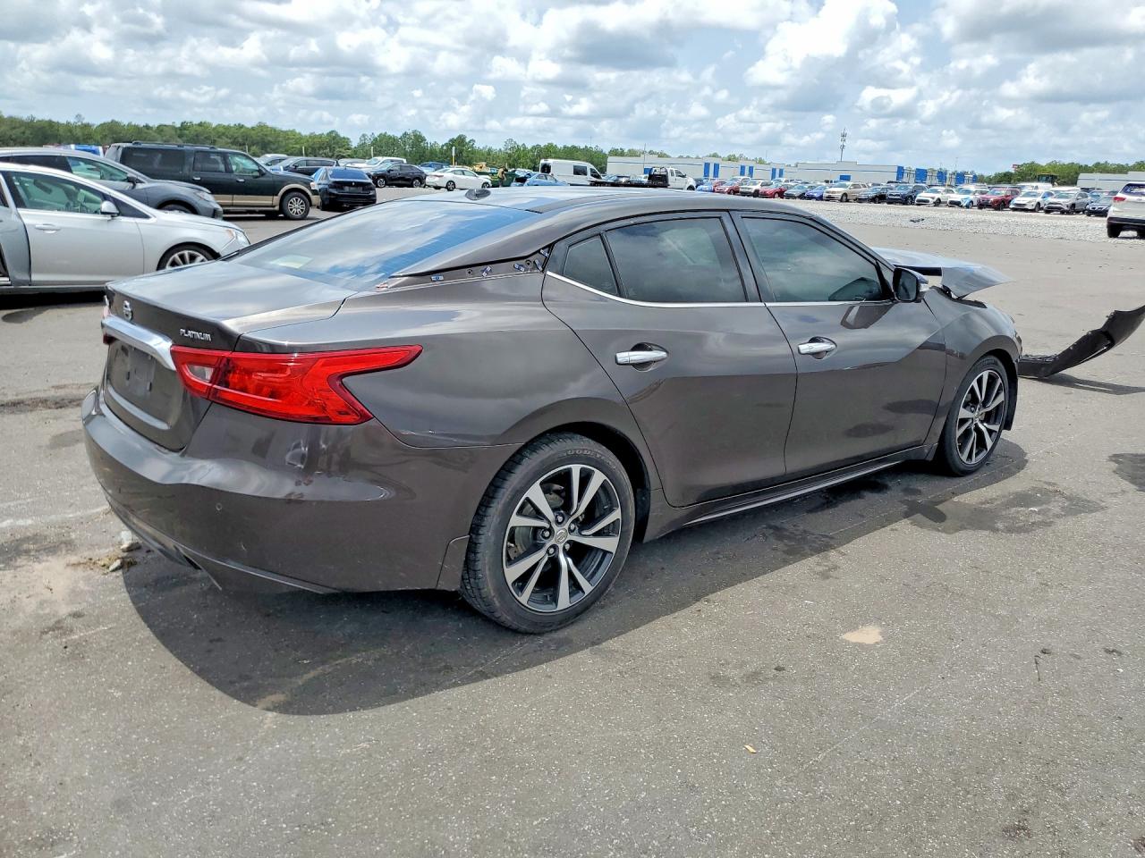 2016 NISSAN MAXIMA