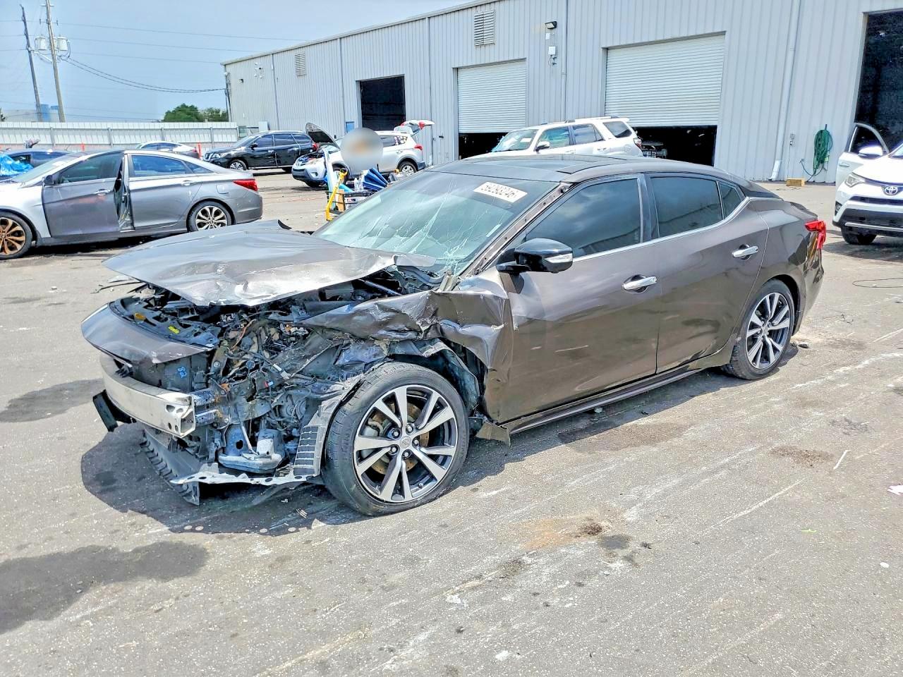 2016 NISSAN MAXIMA