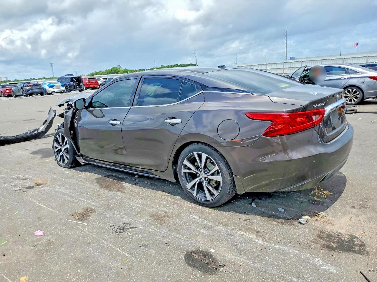 2016 NISSAN MAXIMA