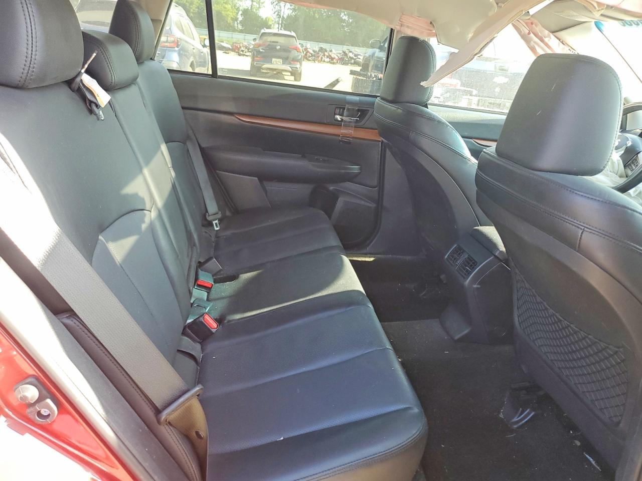 2014 SUBARU OUTBACK