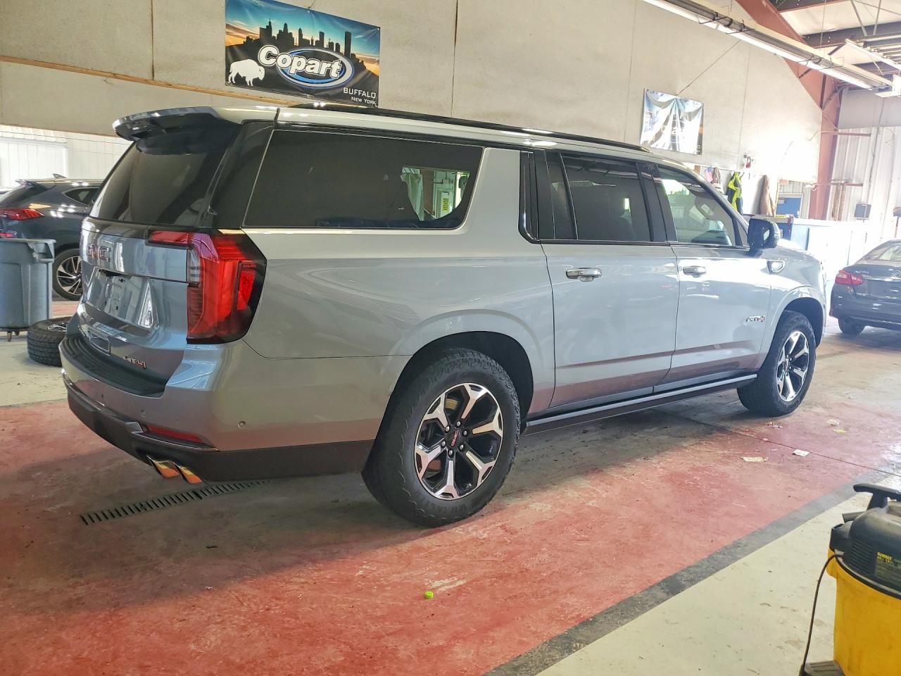 2025 GMC YUKON