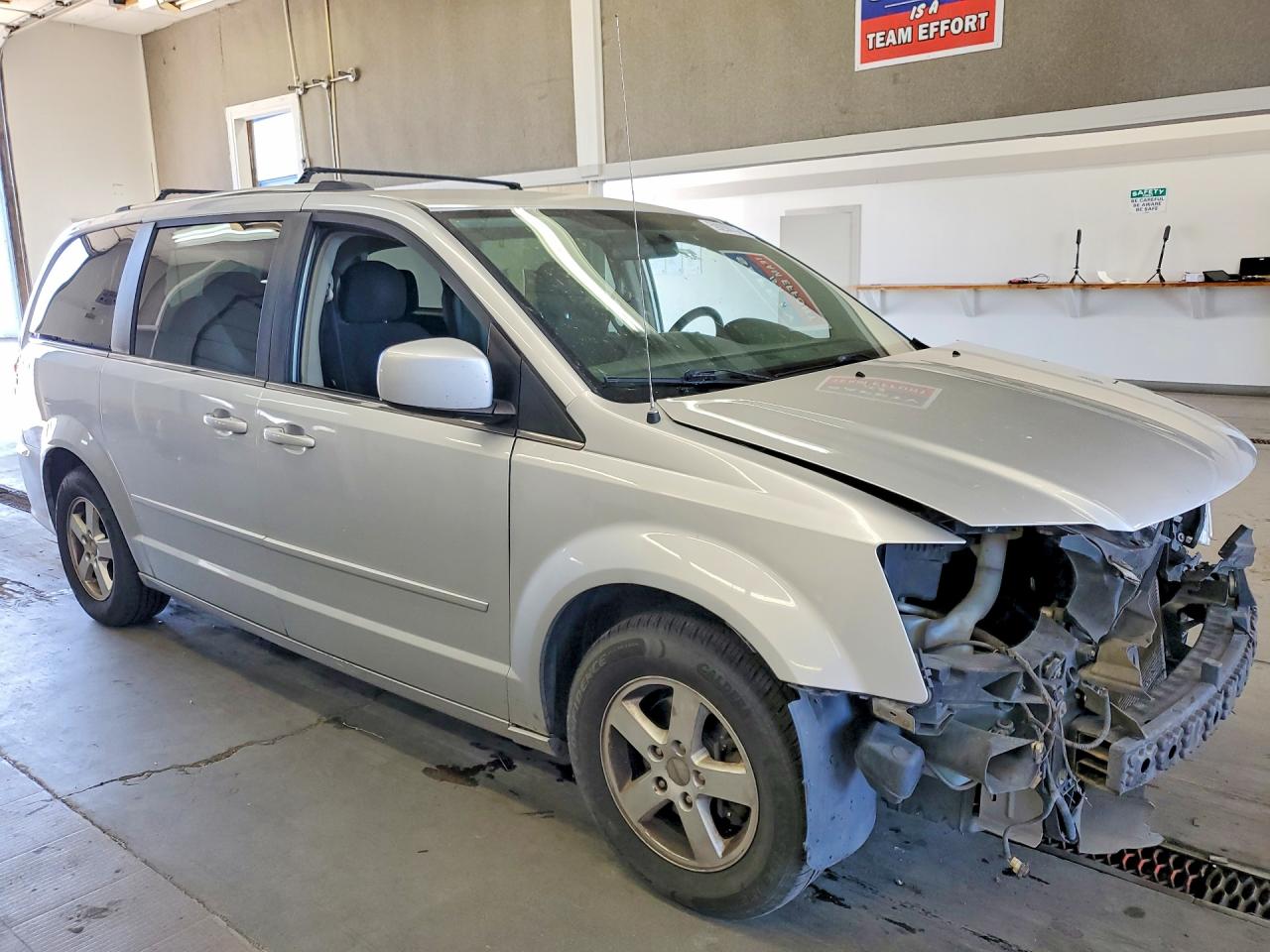 2011 DODGE CARAVAN