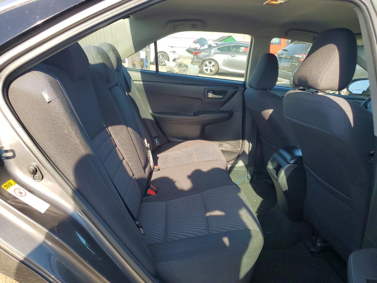2016 TOYOTA CAMRY