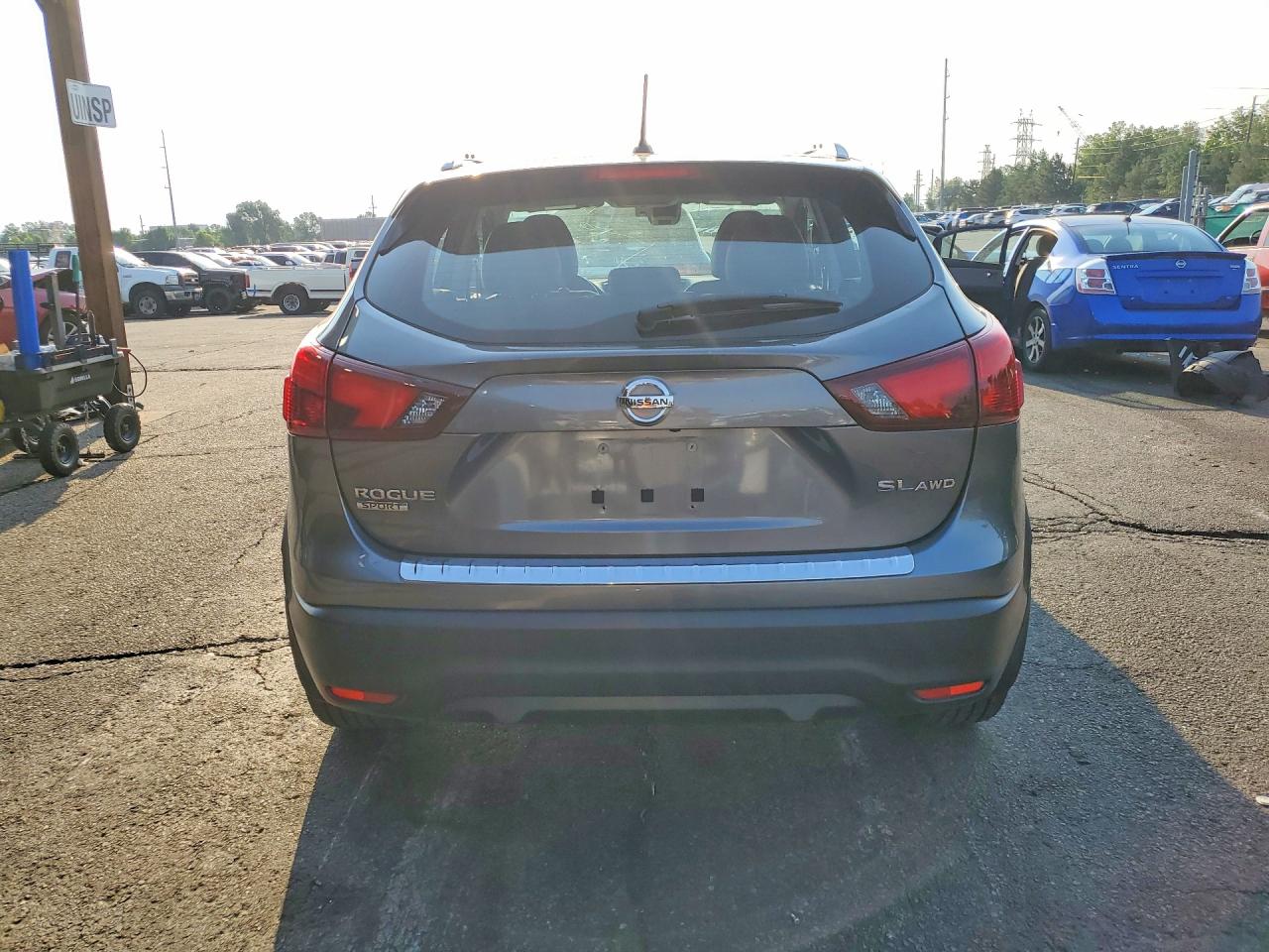 2017 NISSAN ROGUE