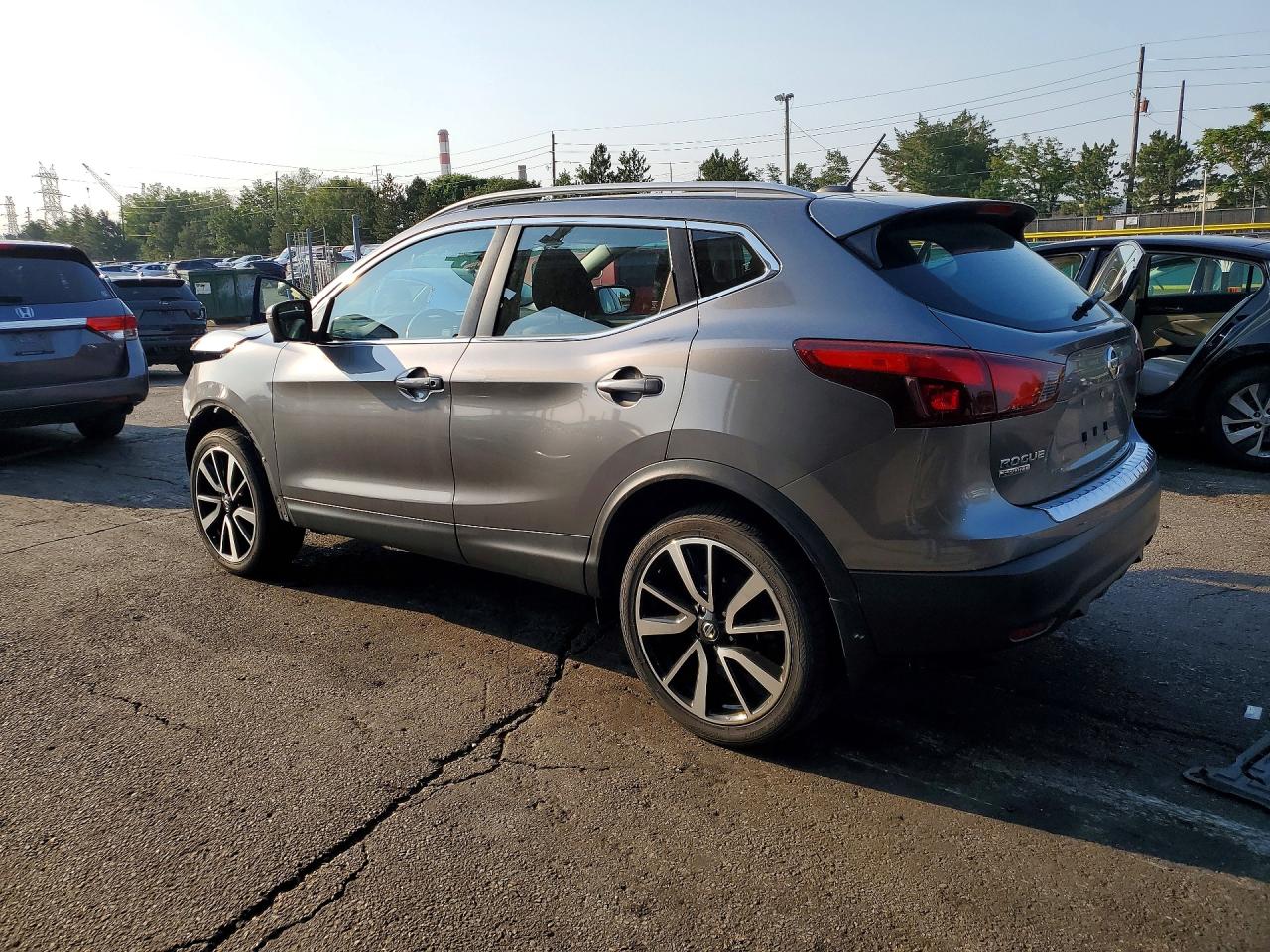 2017 NISSAN ROGUE