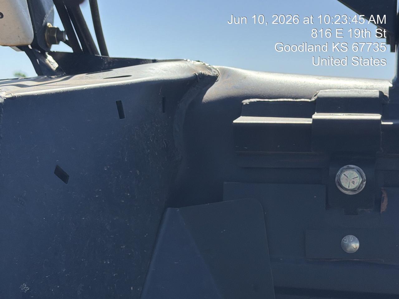 2009 CASE 2152
