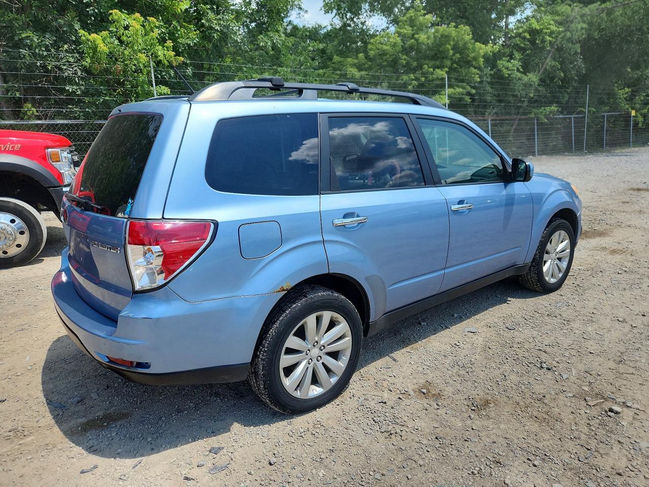2011 SUBARU FORESTER