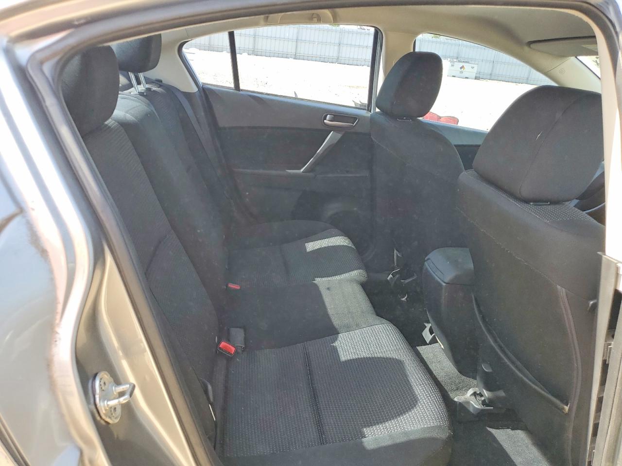 2012 MAZDA 3