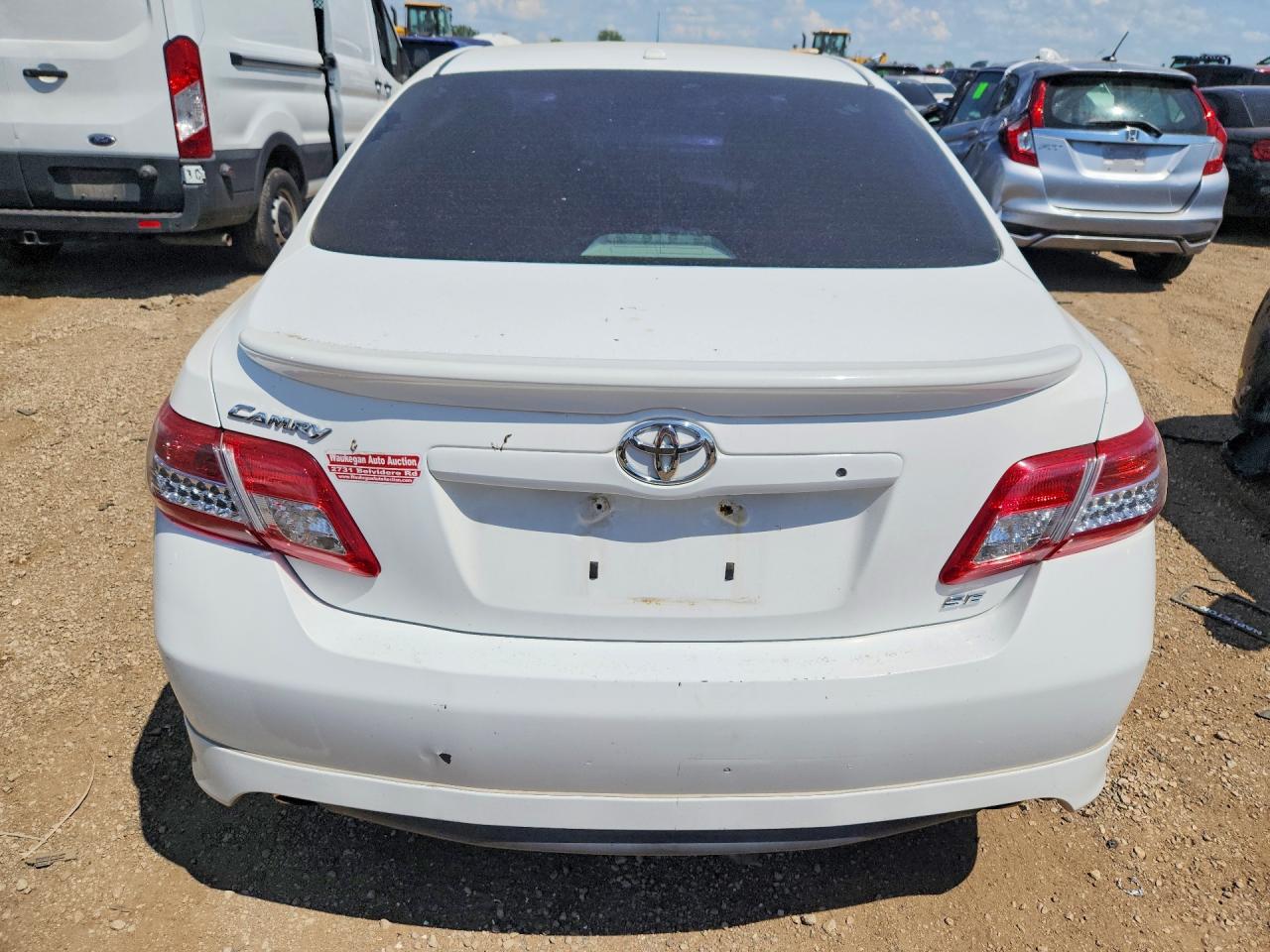 2011 TOYOTA CAMRY