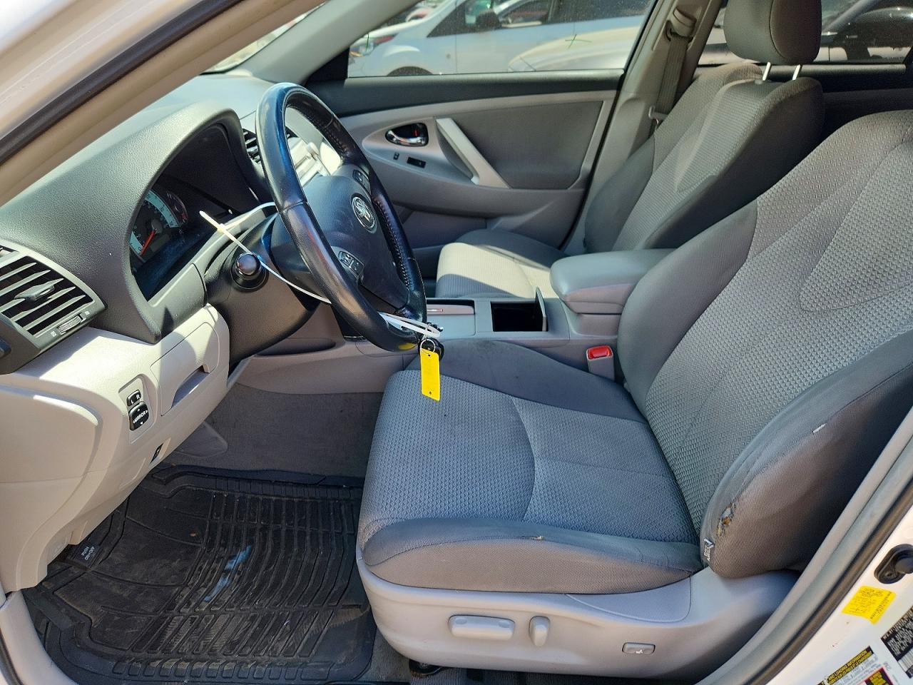 2011 TOYOTA CAMRY