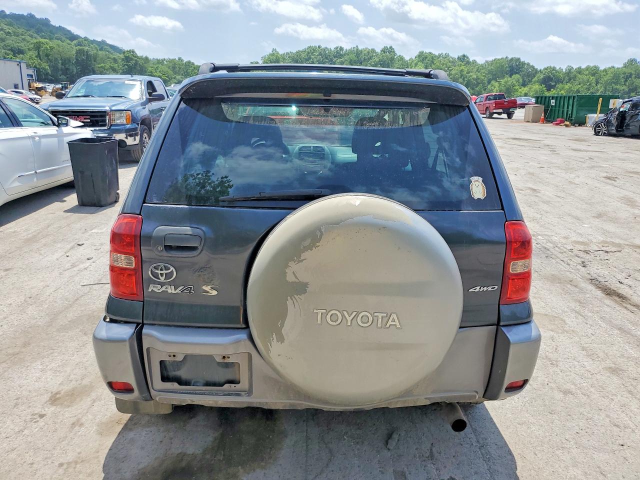 2005 TOYOTA RAV4