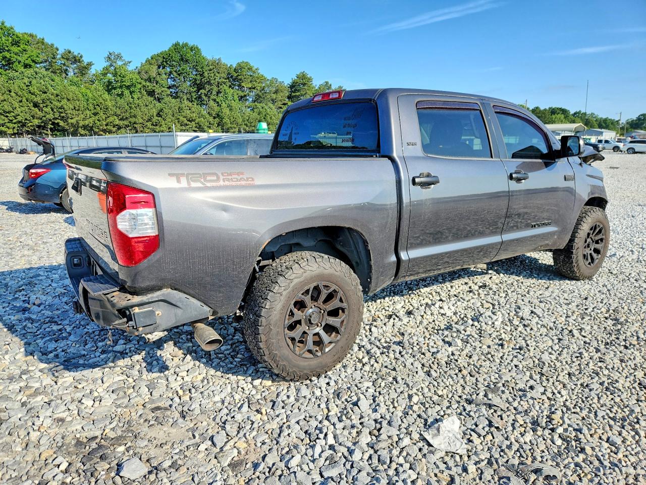 2016 TOYOTA TUNDRA