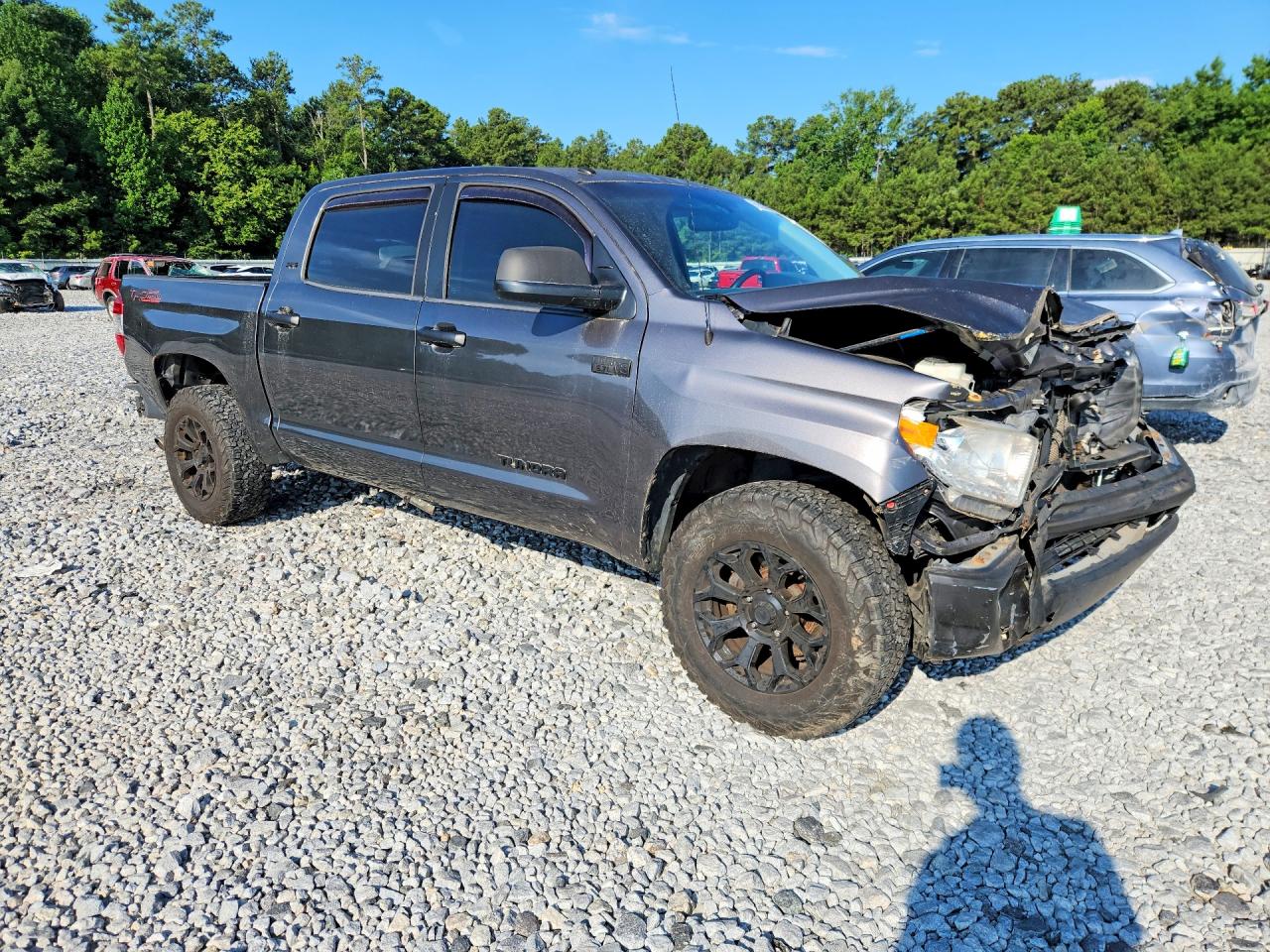 2016 TOYOTA TUNDRA
