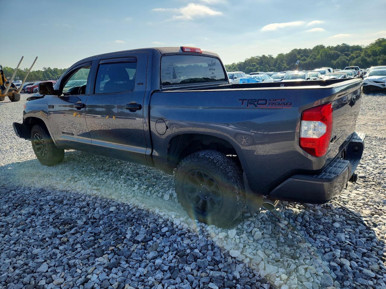 2016 TOYOTA TUNDRA