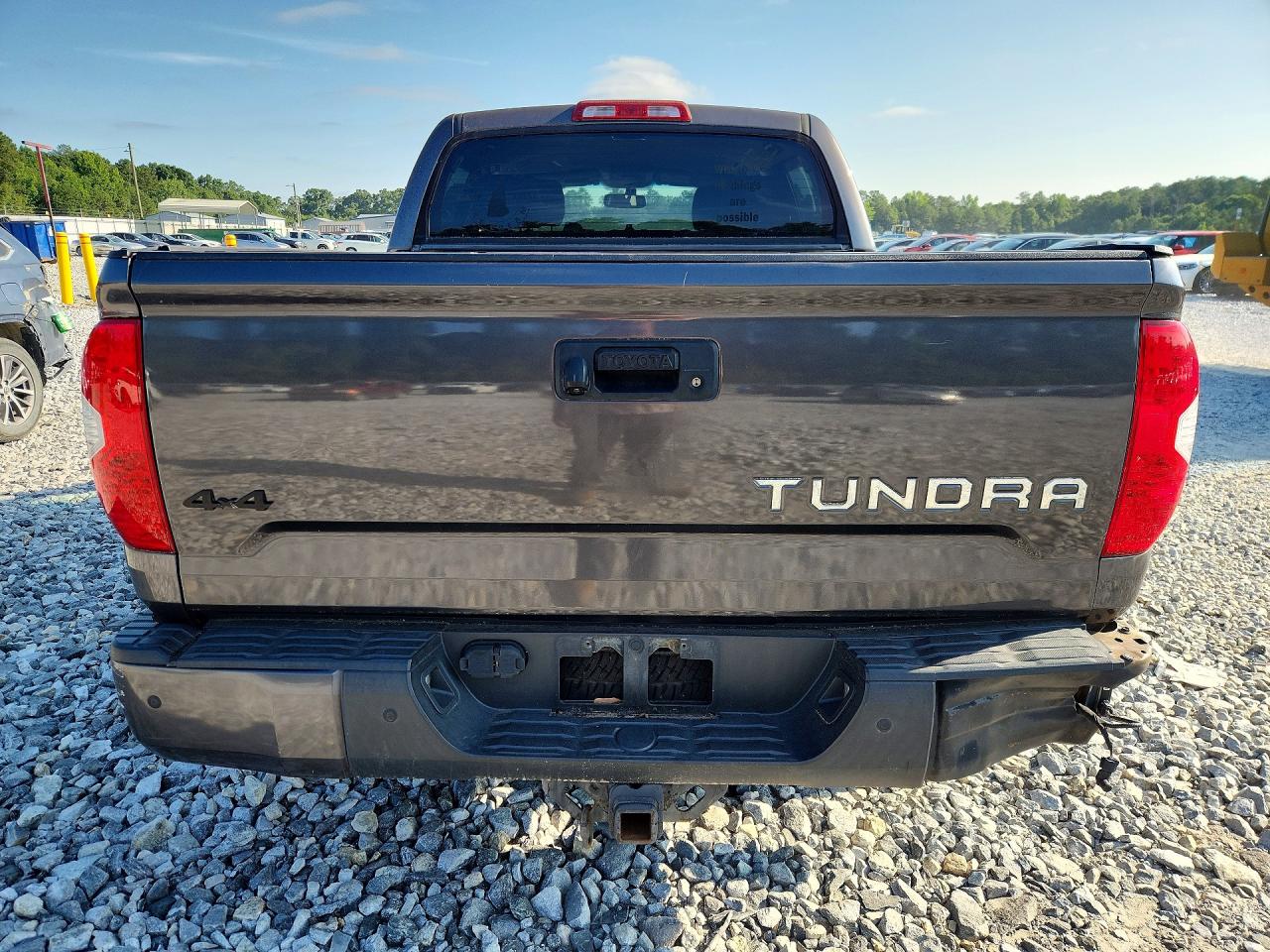 2016 TOYOTA TUNDRA