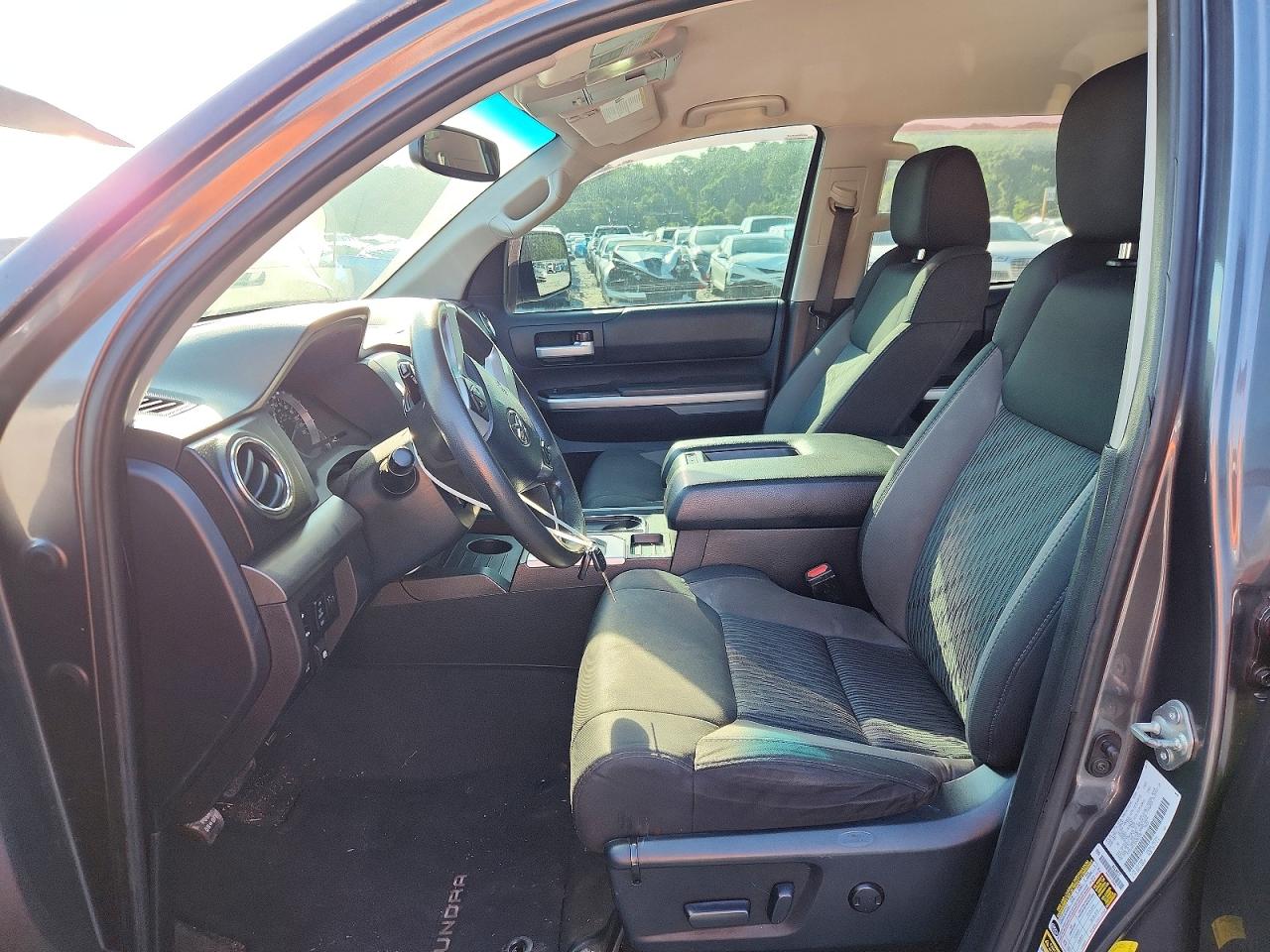 2016 TOYOTA TUNDRA