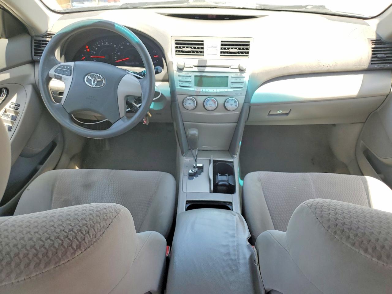 2011 TOYOTA CAMRY