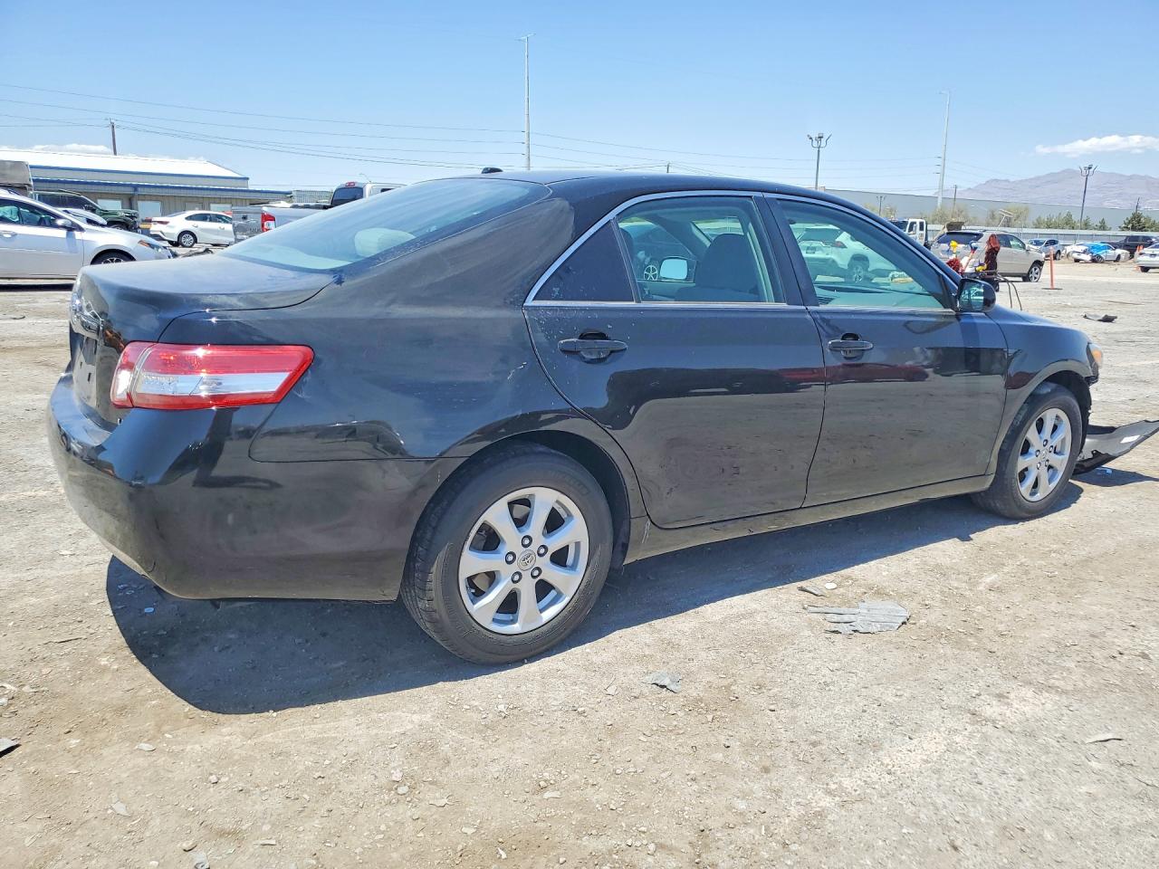 2011 TOYOTA CAMRY