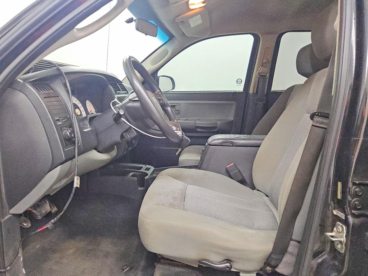 2010 DODGE DAKOTA