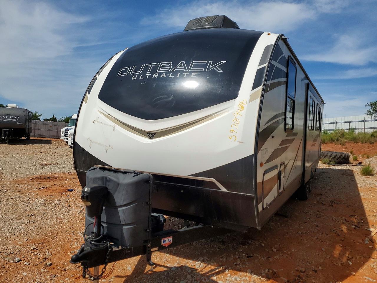 2022 KEYSTONE OUTBACK