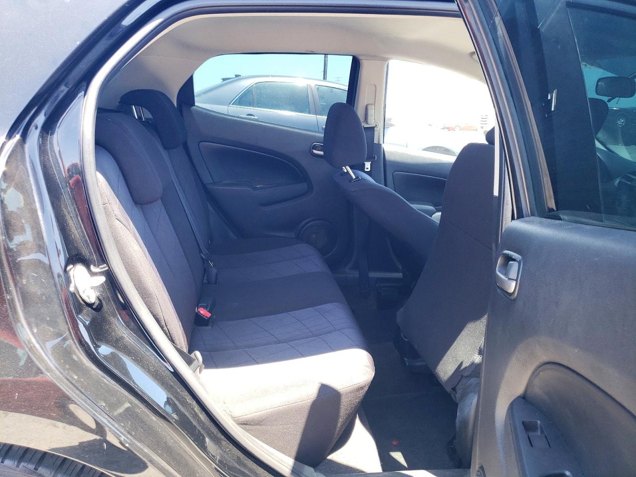 2012 MAZDA 2