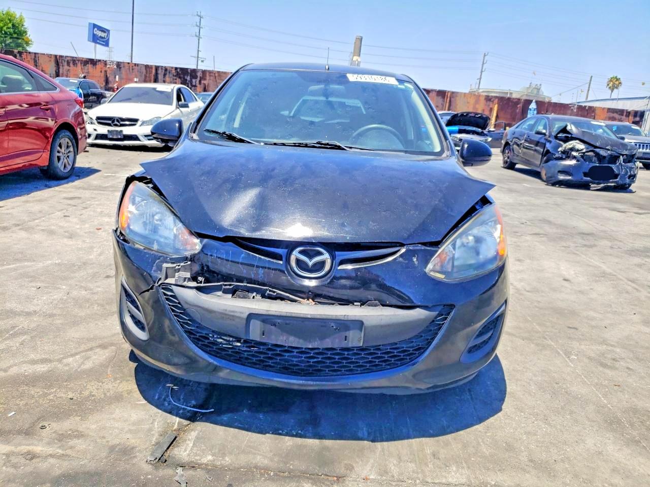 2012 MAZDA 2