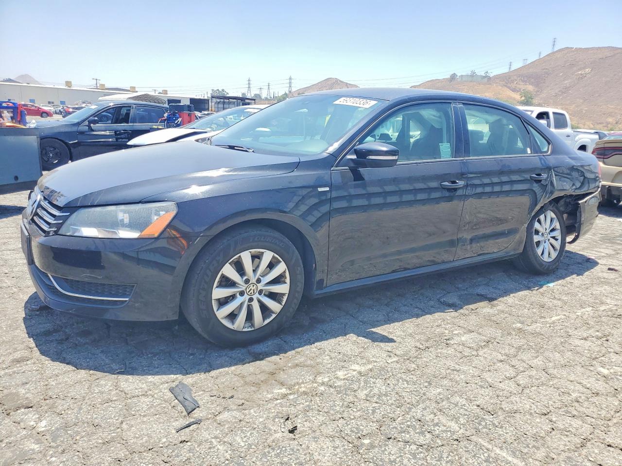 2014 VOLKSWAGEN PASSAT