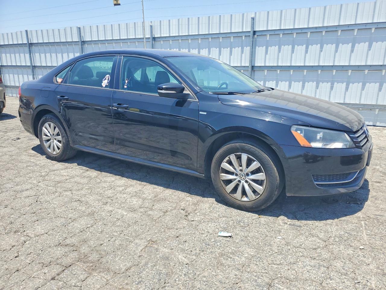 2014 VOLKSWAGEN PASSAT