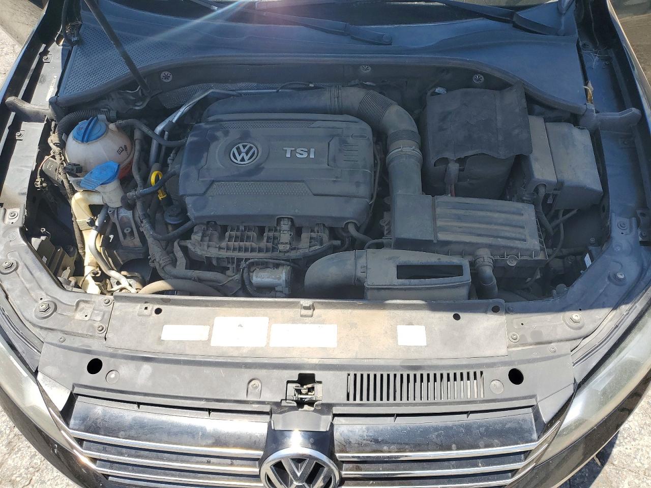 2014 VOLKSWAGEN PASSAT