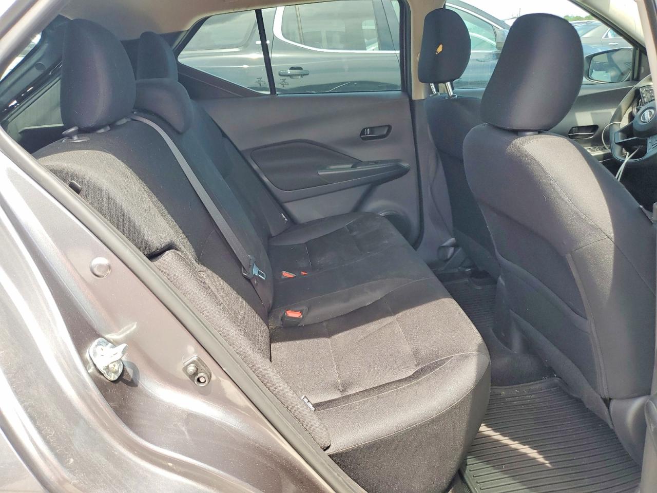 2024 NISSAN KICKS
