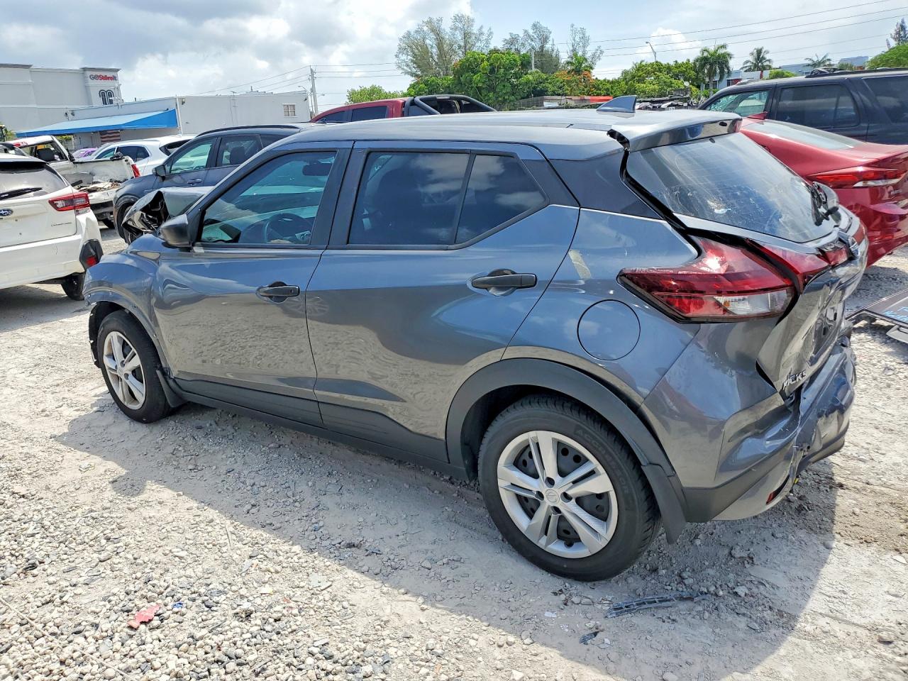 2024 NISSAN KICKS