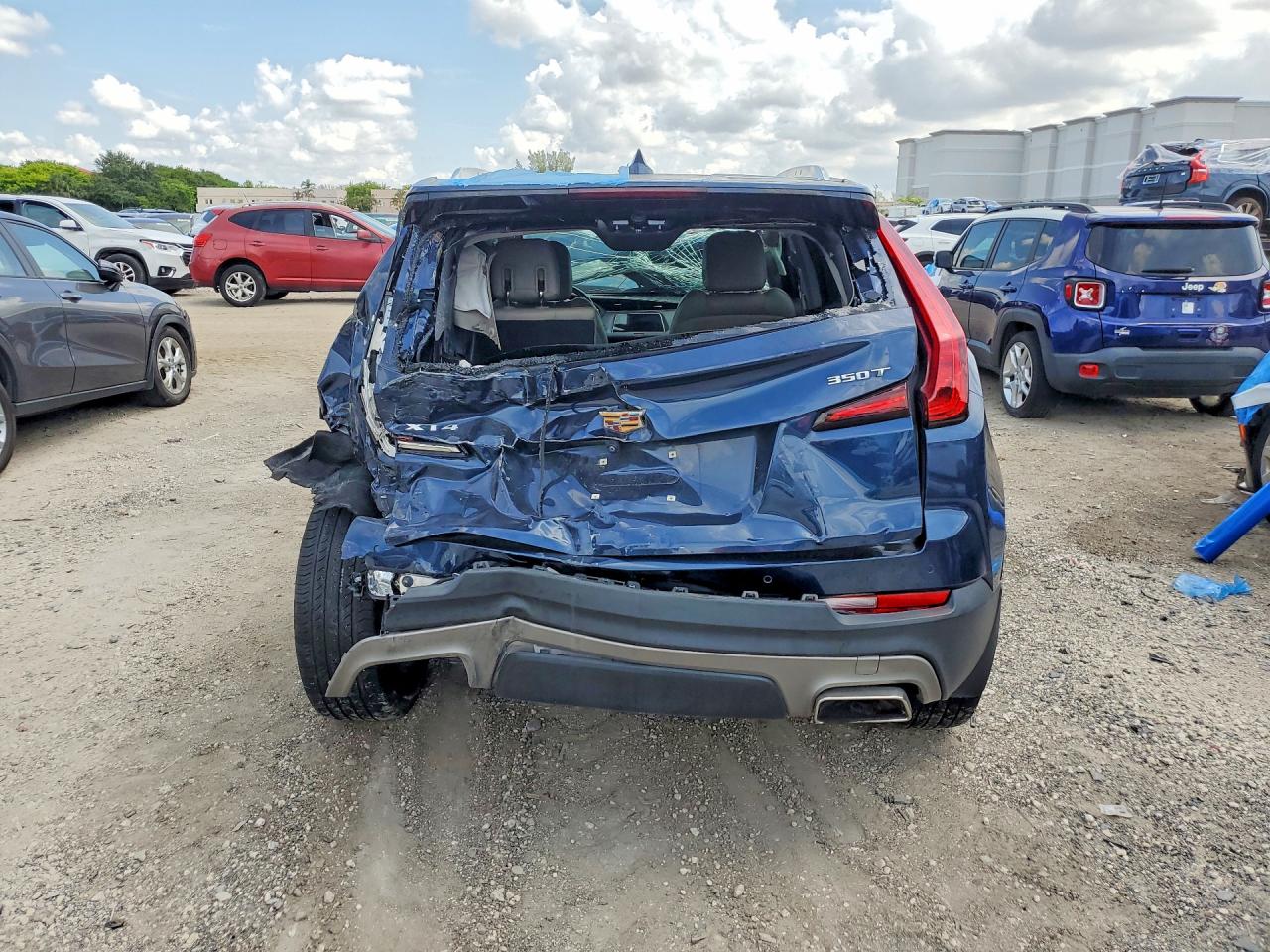 2021 CADILLAC XT4