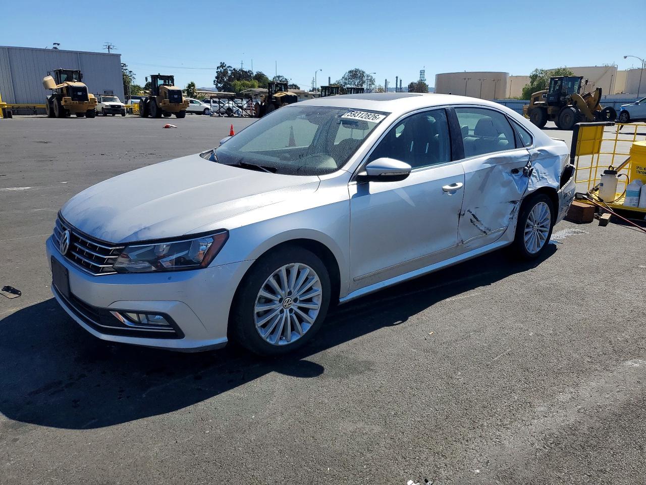 2016 VOLKSWAGEN PASSAT