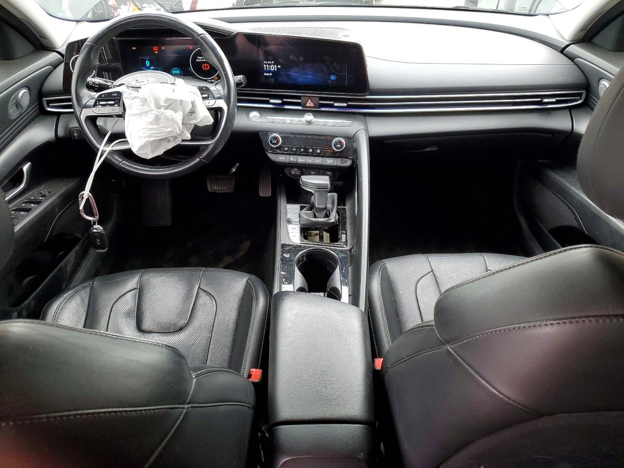2022 HYUNDAI ELANTRA