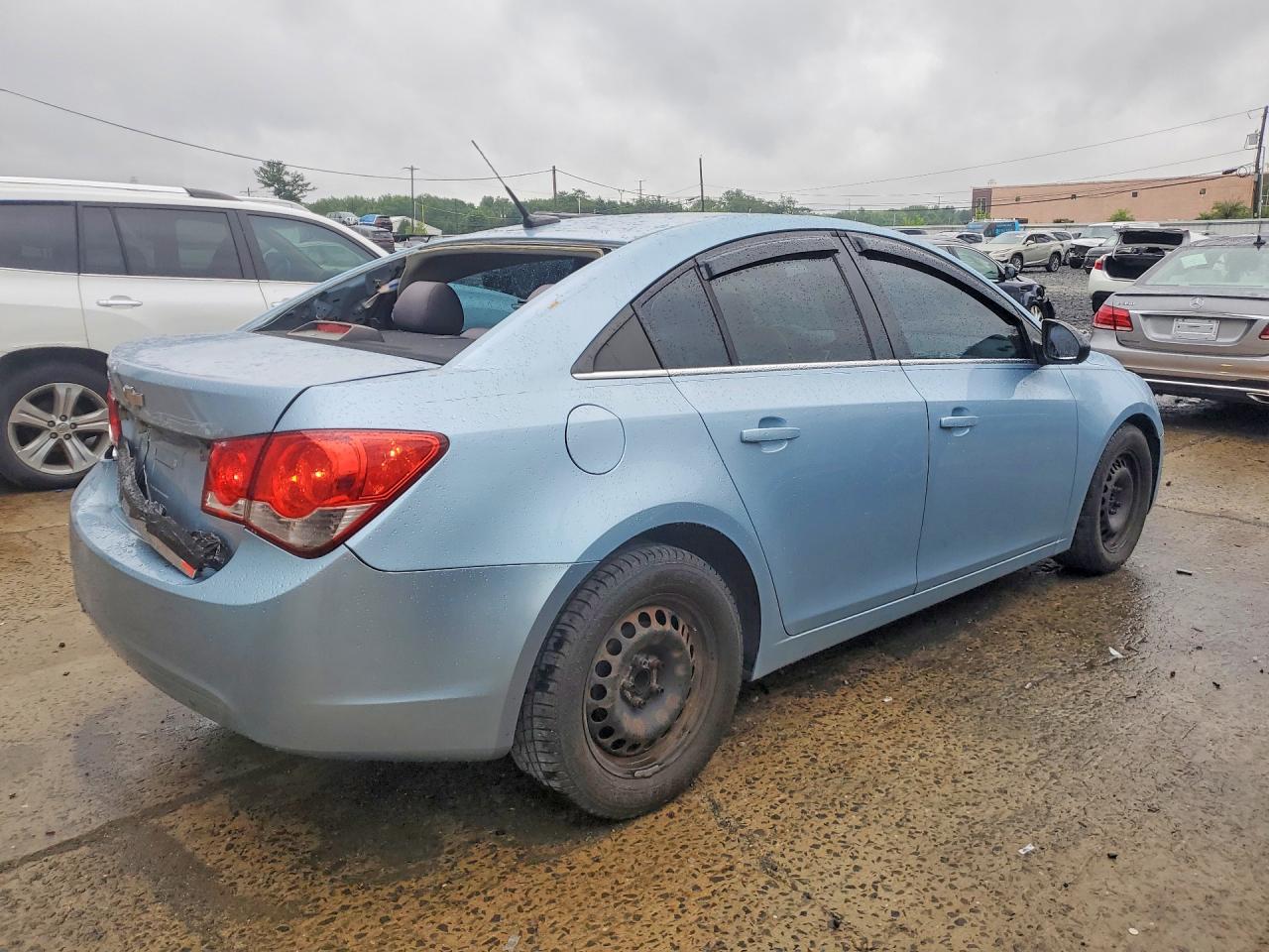 2011 CHEVROLET CRUZE